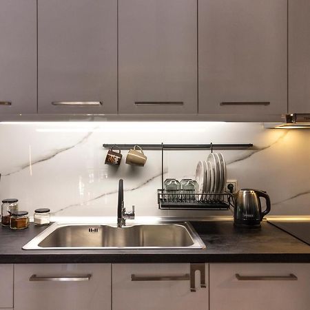 Luxury Suite 10' From The Center أثينا المظهر الخارجي الصورة