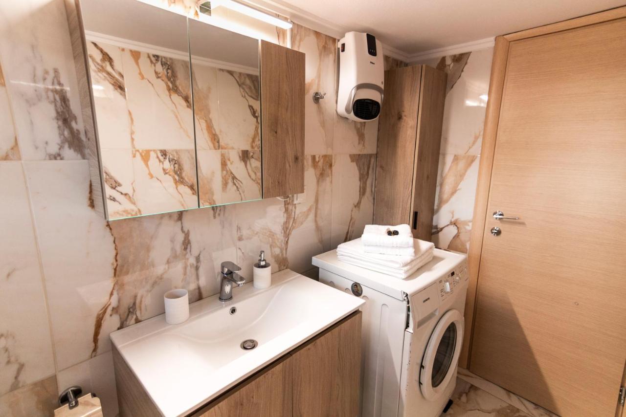Luxury Suite 10' From The Center أثينا المظهر الخارجي الصورة
