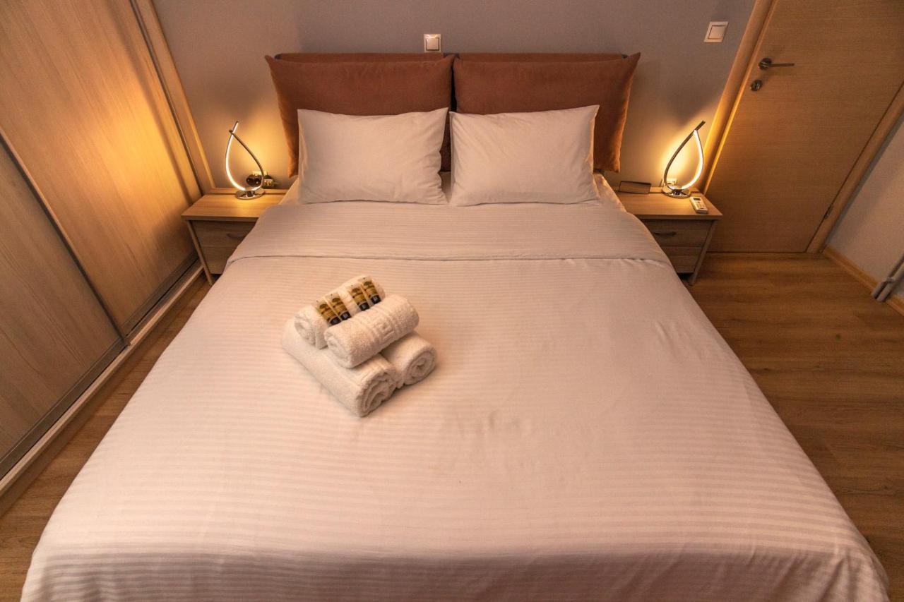 Luxury Suite 10' From The Center أثينا المظهر الخارجي الصورة