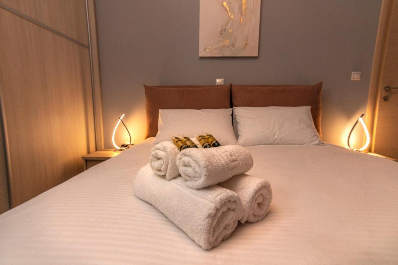 Luxury Suite 10' From The Center أثينا المظهر الخارجي الصورة